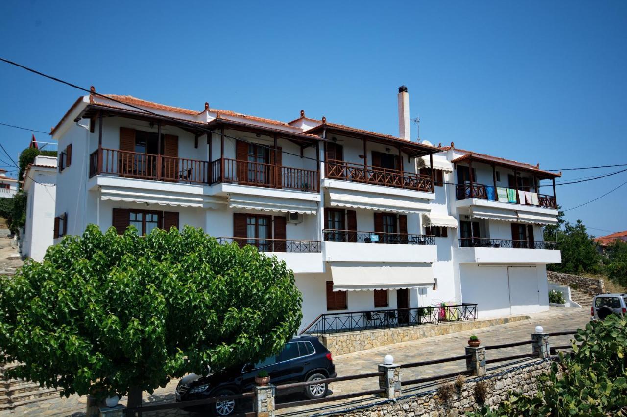 Elpida Apartments Vóci Kültér fotó